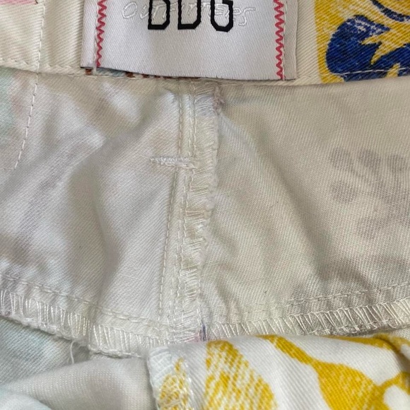 BDG Hawaiian print denim mini Bermuda shorts beach vibe Size 26 - Picture 6 of 7